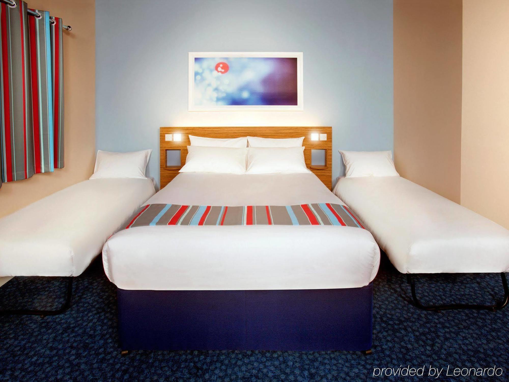 Travelodge Γκίλντφορντ Εξωτερικό φωτογραφία