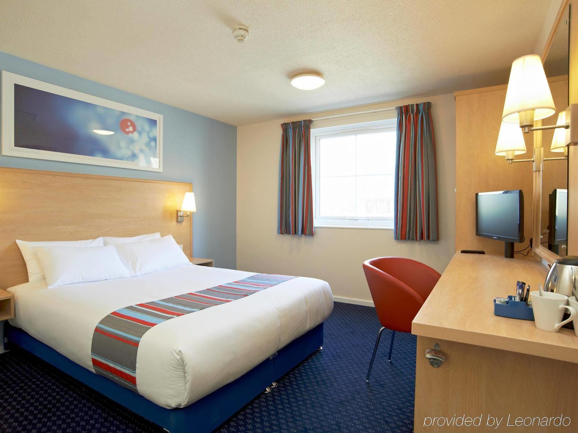 Travelodge Γκίλντφορντ Εξωτερικό φωτογραφία
