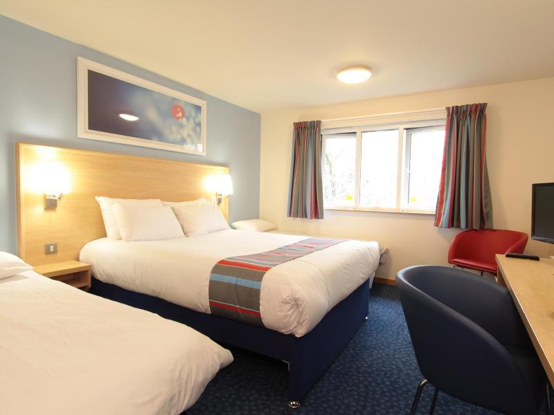 Travelodge Γκίλντφορντ Εξωτερικό φωτογραφία